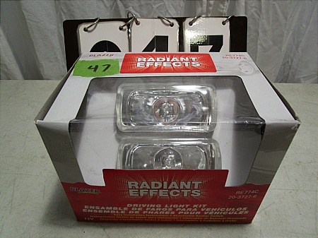 lot 47 image: Blazer Radiant Effects Complete Light Kit