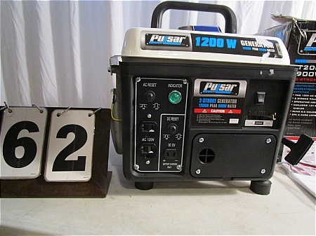 lot 62 image: Pulsar 1200 Watt 2 Stroke Generator