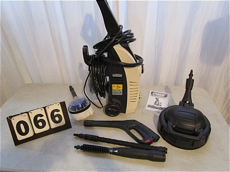 lot 66 image: Pulsar 1800 PSI Electric Pressure Washer