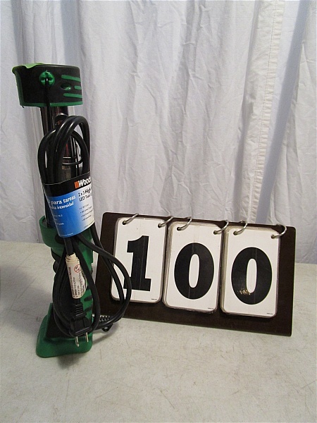 lot 100 image: Woods High Intensity LED Task Light