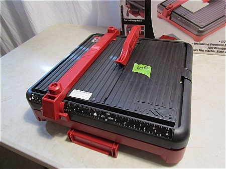 lot 106 image: MK Diamond Bench Tile Saw