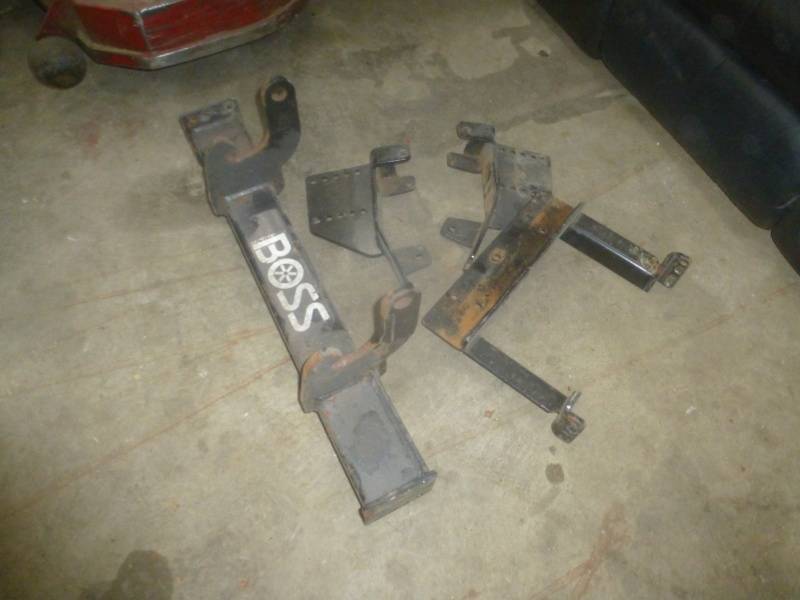 lot 18 image: Boss Snow Plow Brackets