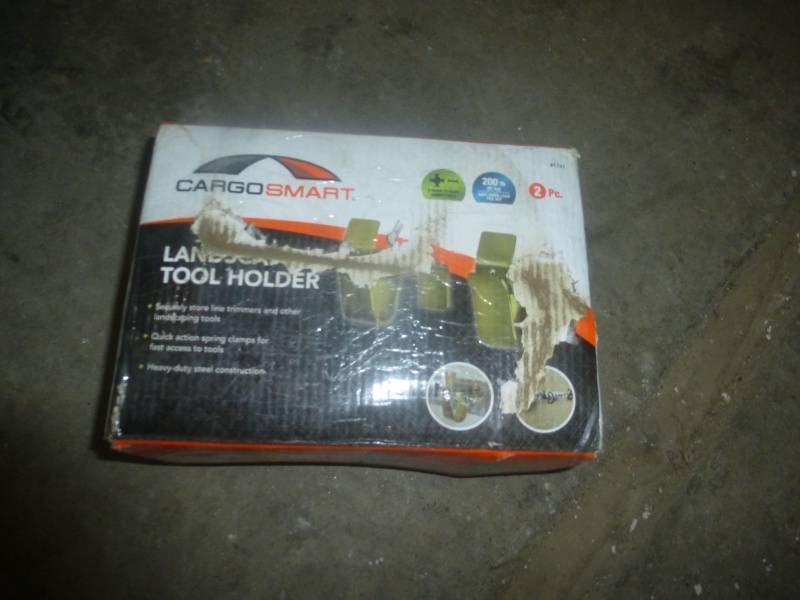 lot 24 image: Cargo Smart Landscape Tool Bracket