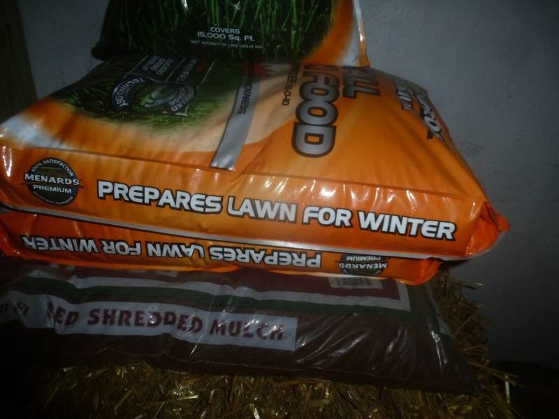 lot 35 image: Menards Lawn Food