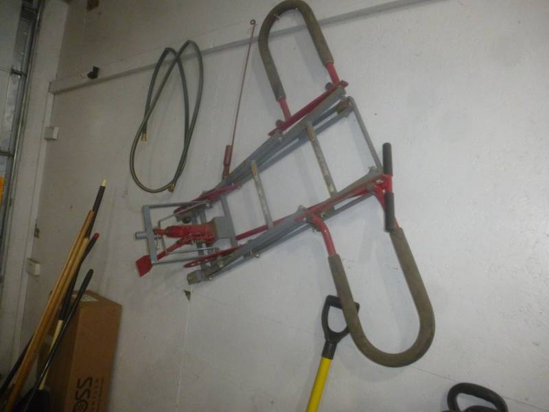 lot 41 image: Hydraulic wheel lift