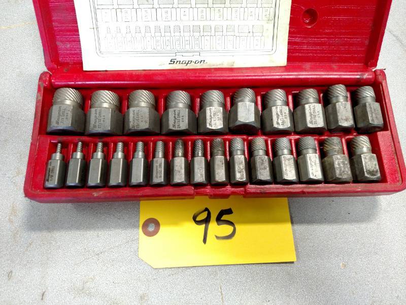 lot 95 image: Snap-On Extractor Set...