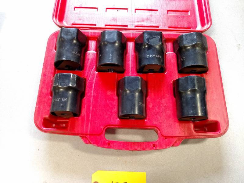 lot 125 image: Nesco NM5600 Wheel Bearing Nut Sock...