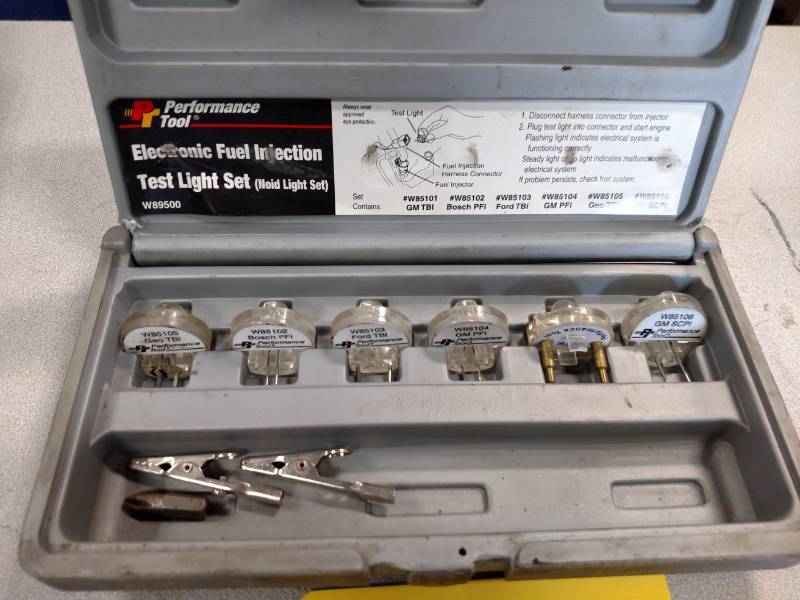lot 136 image: PT Noid Light Set...
