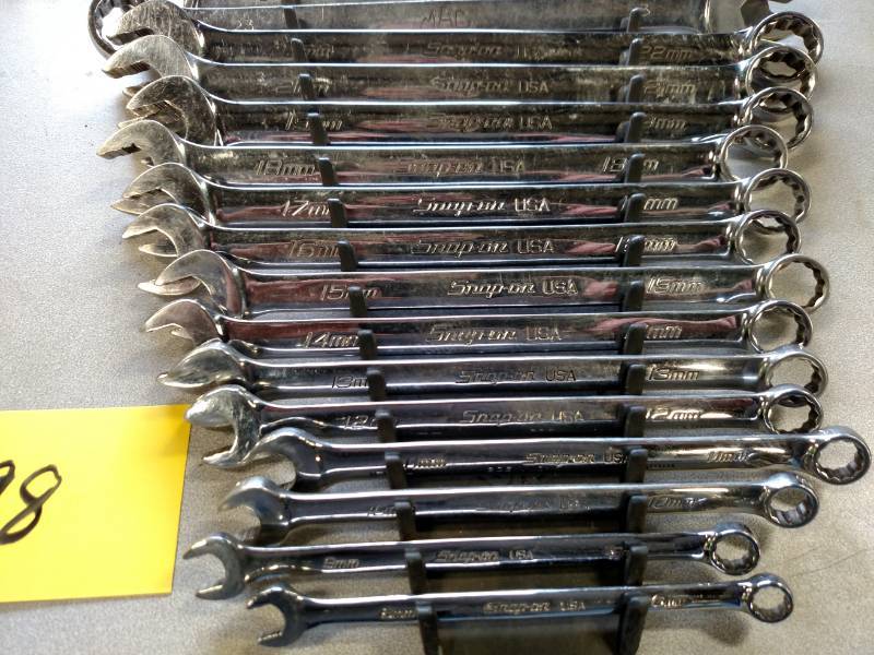 lot 198 image: Snap-On 8-22 & Mac 23,24 Wrenches...