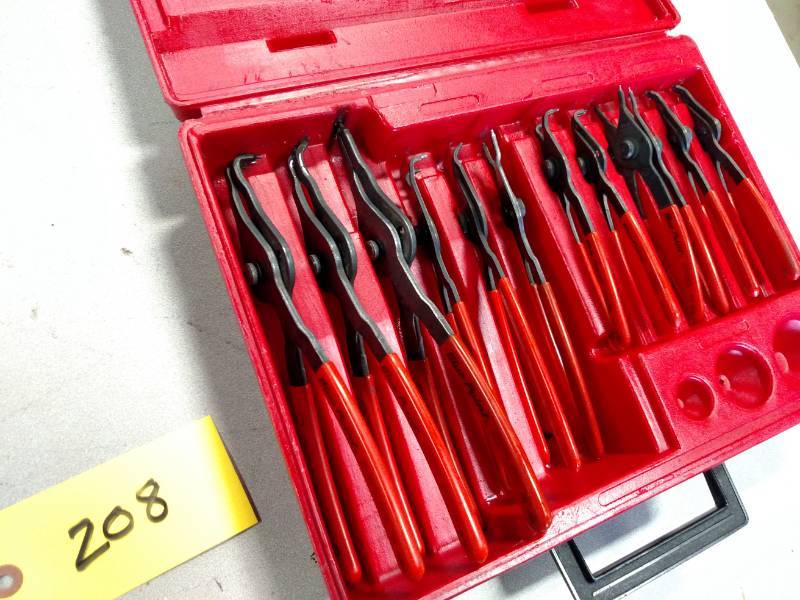 lot 208 image: Blue Point Snap Ring Pliers Set...