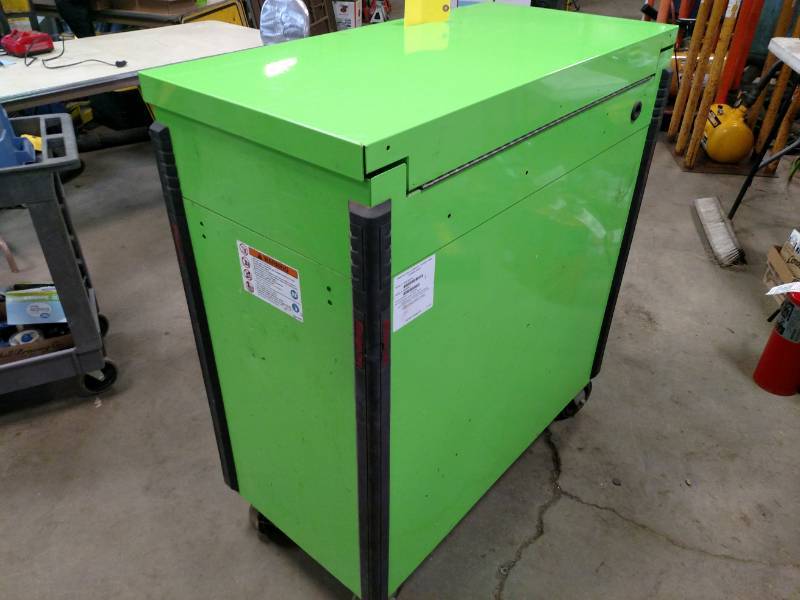 lot 37 image: Snap-On KRSC46GPJJ Rolling Tool Cab...