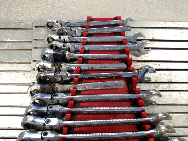 lot 291 image: Gear Wrench  Ratchet Wrenches 9-25...