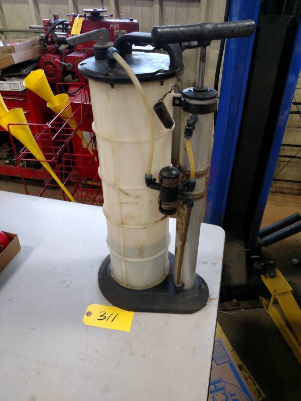 lot 311 image: Vacuum Fluid Actuator...
