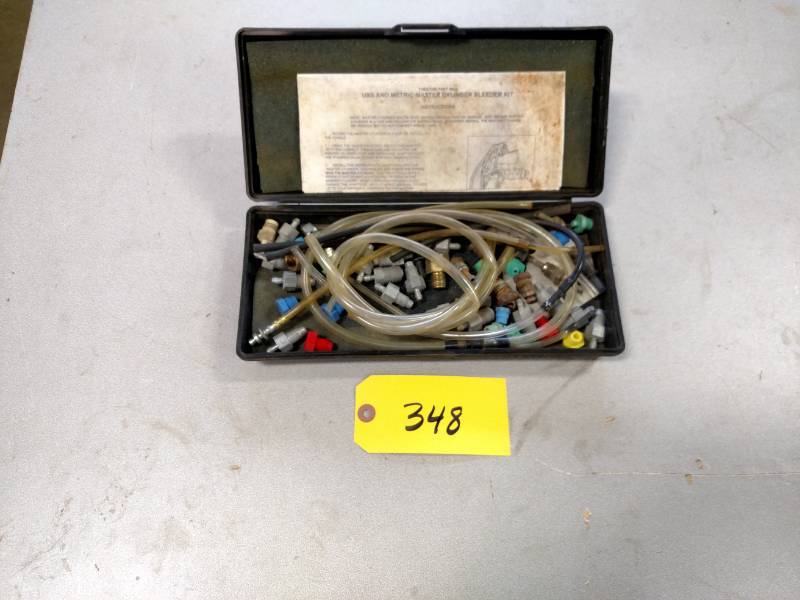 lot 348 image: Master Cylinder Bleeder Kit...