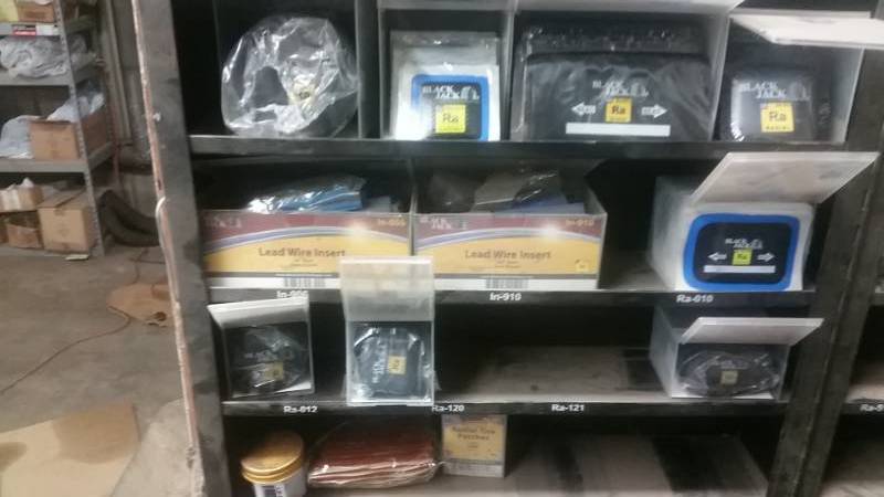 lot 499 image: Black Jack Tire Repair Cabinet Kit ...
