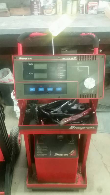 lot 27 image: Snap-On Model MT3750AVR Digital AVR...