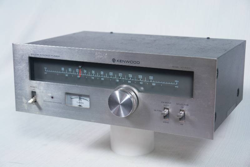 lot 6 image: Kenwood AM-FM Stereo Tuner