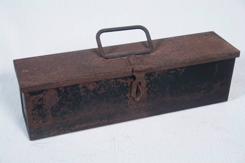 lot 13 image: Pipe Threading Kit with Case