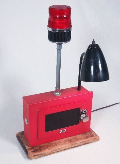 lot 38 image: Desk Lamp with Phone Charger