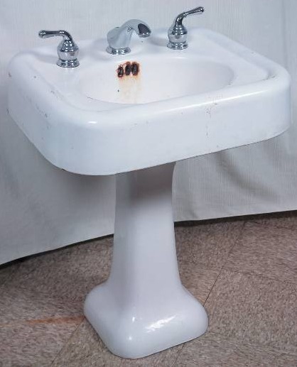 lot 40 image: Kohler Pedestal Sink