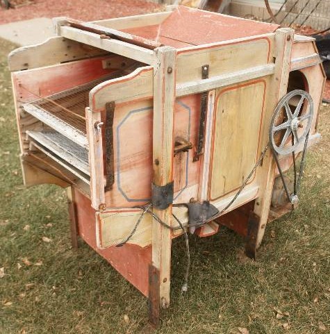 lot 68 image: Antique Fanning Mill