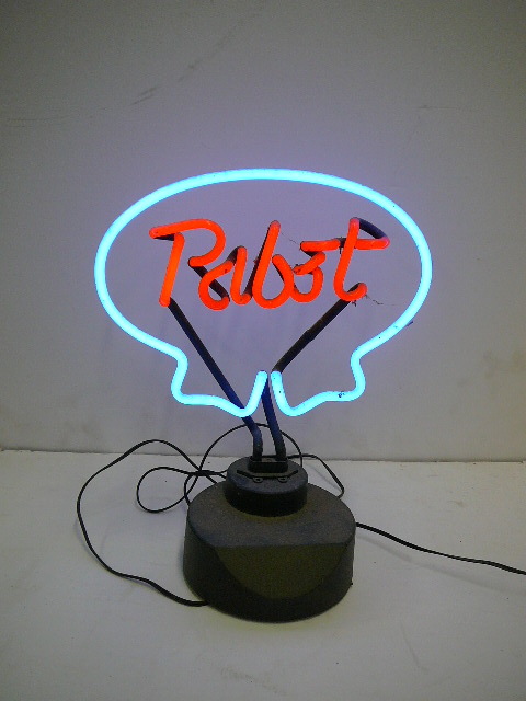 lot 13 image: Neon Light Pabst