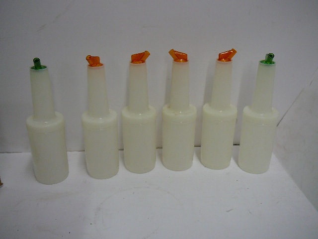 lot 24 image: Bar Items