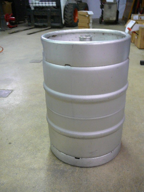 lot 31 image: Alum Keg