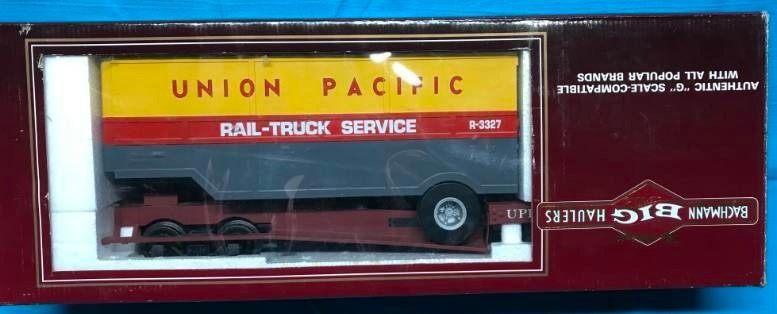 lot 65 image: Model Train Car