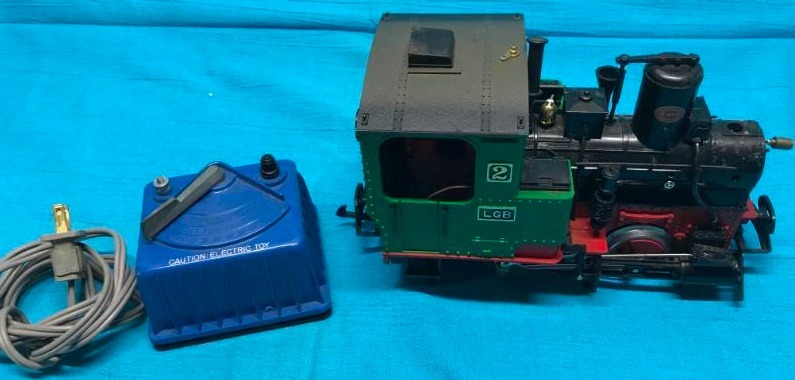 lot 73 image: Model Train Engine