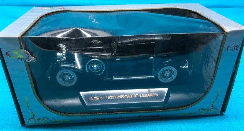 lot 86 image: Die Cast Model Car