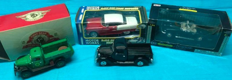 lot 100 image: Die Cast Model Cars