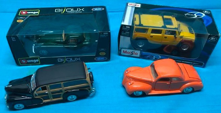 lot 102 image: Die Cast Model Cars