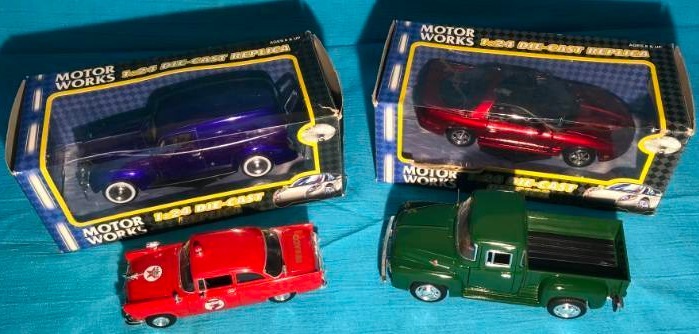 lot 104 image: Die Cast Model Cars