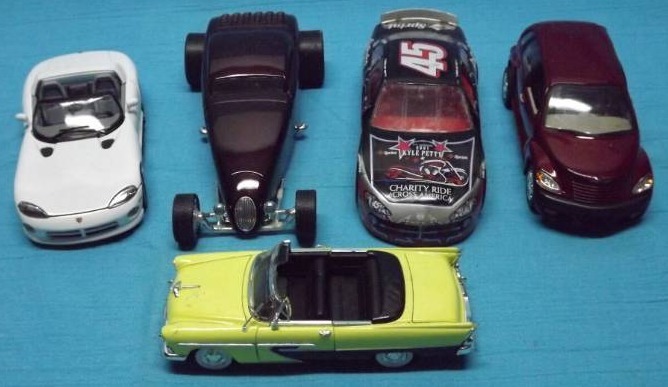 lot 114 image: Diecast Cars