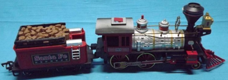 lot 116 image: Model Train Engine