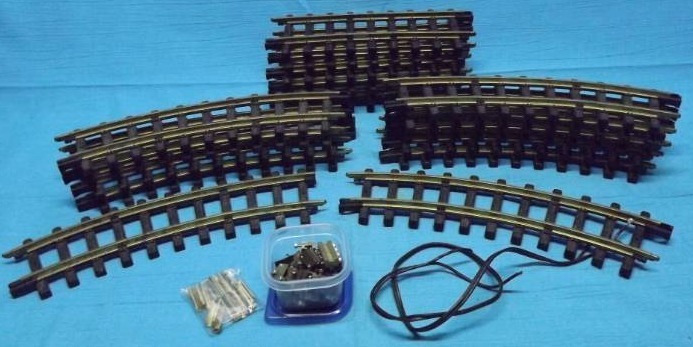 lot 126 image: G Scale Train Track