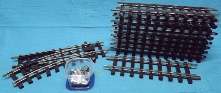 lot 142 image: G Scale Train Track