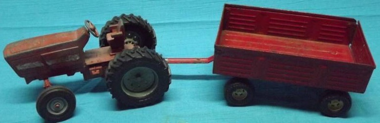 lot 152 image: Diecast  Model Tractor and Trailer
