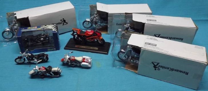 lot 181 image: Toy Motorcycles