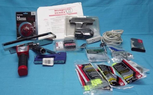 lot 198 image: Garage Stuff