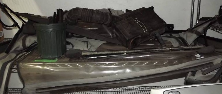 lot 203 image: Jeep Soft Top and Air Filter Box