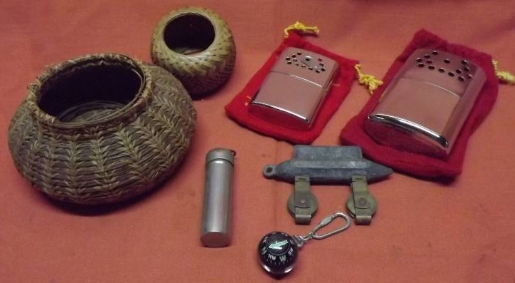 lot 253 image: Handwarmers and More
