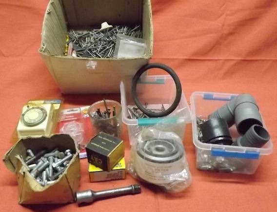 lot 301 image: Misc Hardware