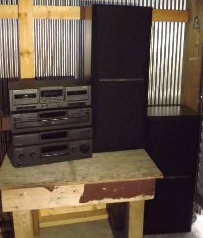 lot 28 image: Stereo System with Speakers