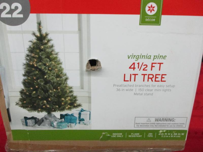 4 12 ft Lit tree