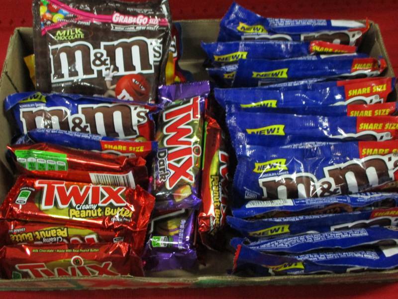30 Various m&ms and Twix