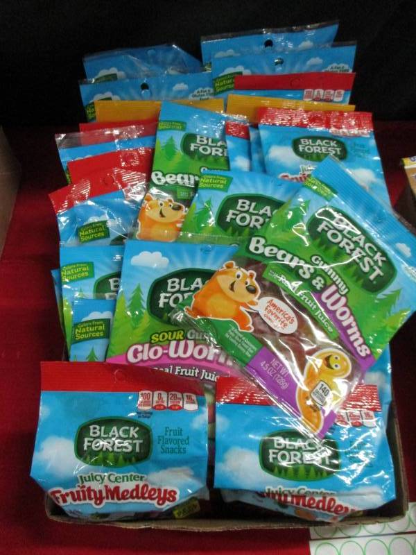 40 bags of gummy snack bags