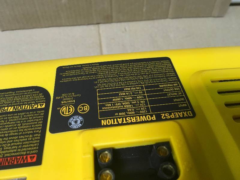 lot 14 image: DEWALT 2800 Peak Amp Jump Starter 1000-Watt Power Inverter with Digital Compressor USED in good condition