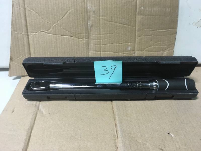 lot 39 image: Husky Torque Wrench in working conditions